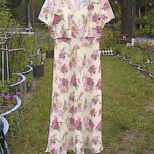 Floral Short Sleeve Casual Maxi Dress Size: 10 (M)
